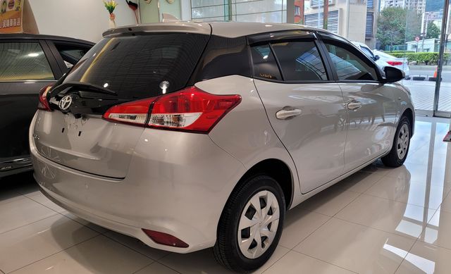 YARIS 1.5  第5張相片