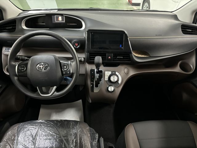 SIENTA 1.8  第7張相片