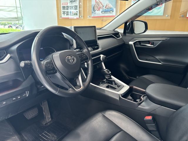 RAV4 2.0  第7張相片