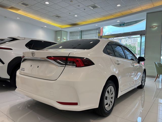 ALTIS 1.8  第5張相片