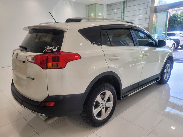 RAV4 2.0  第5張相片