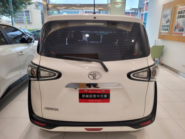 SIENTA 1.8  第6張相片