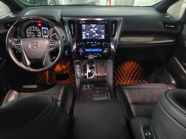 ALPHARD 3.5  第6張相片