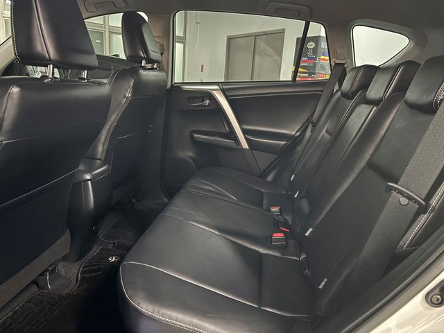 RAV4 2.0  第9張相片