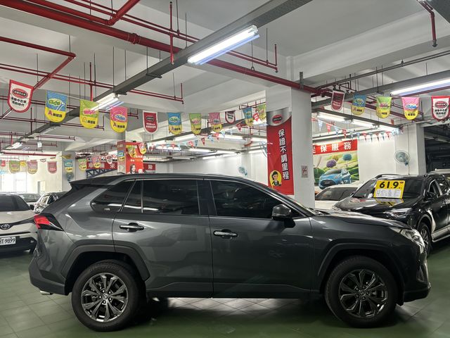 RAV4 2.0  第4張相片