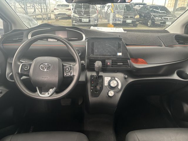 SIENTA 1.8  第7張相片
