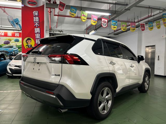 RAV4 2.0  第5張相片