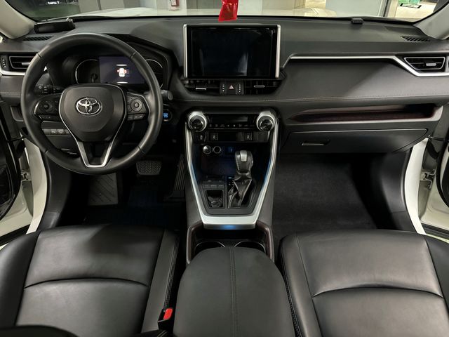 RAV4 2.0  第8張相片