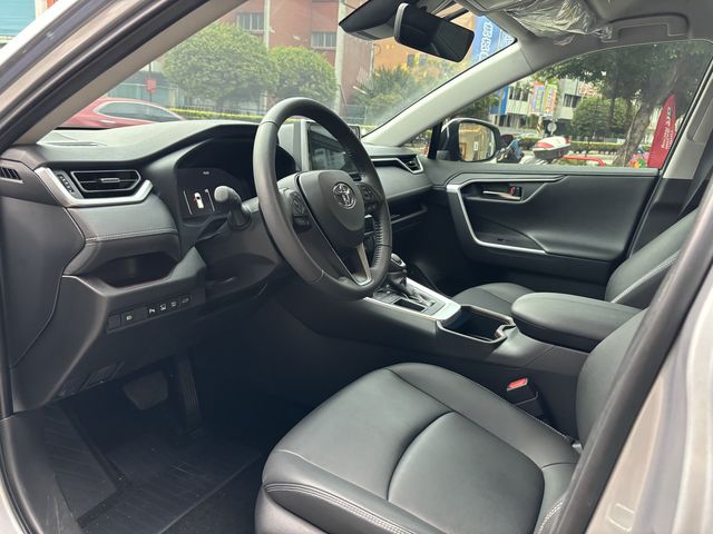 RAV4 2.0  第7張相片