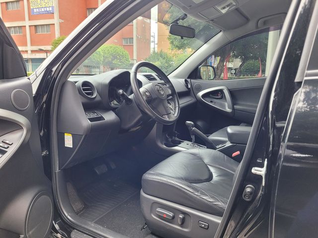 RAV4 2.4 2WD  第8張相片