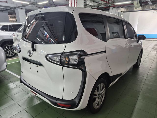 SIENTA 1.8  第5張相片