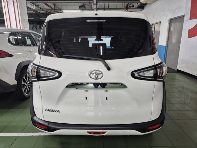 SIENTA 1.8  第6張相片