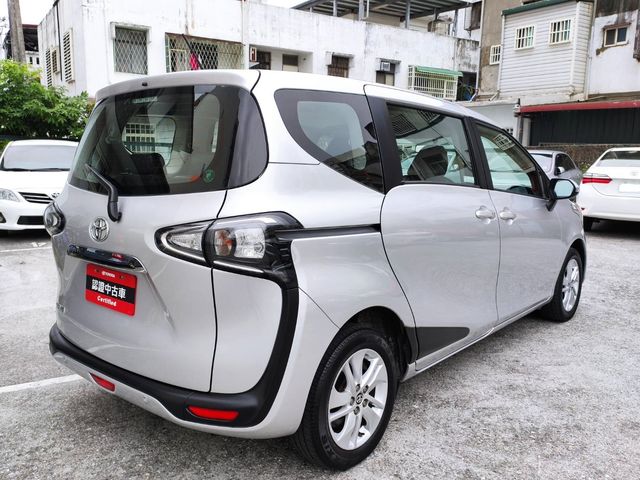 SIENTA 1.8  第5張相片
