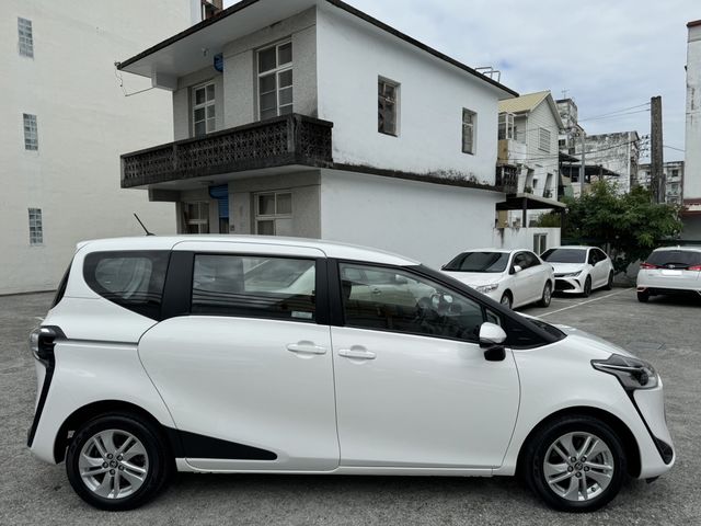 SIENTA 1.8  第4張相片