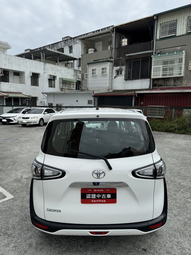 SIENTA 1.8  第6張相片