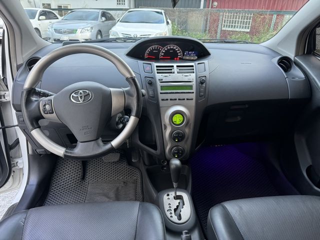 YARIS 1.5  第7張相片