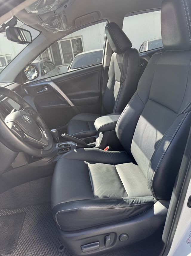 RAV4 2.0  第8張相片