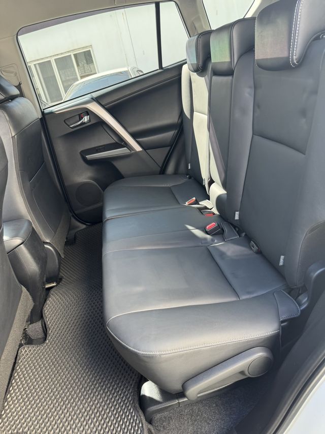RAV4 2.0  第9張相片