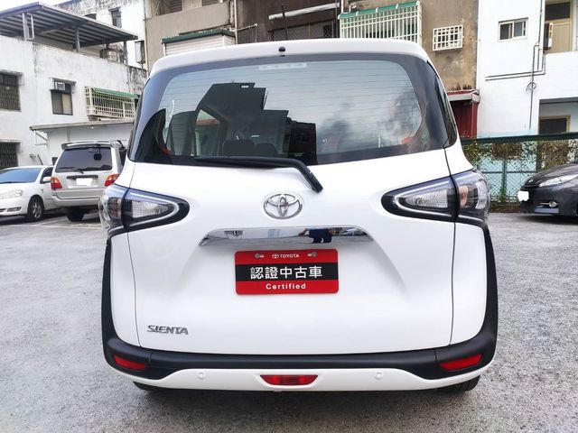 SIENTA 1.8  第6張相片