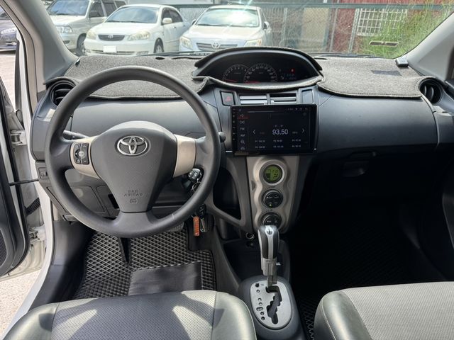 YARIS 1.5  第7張相片