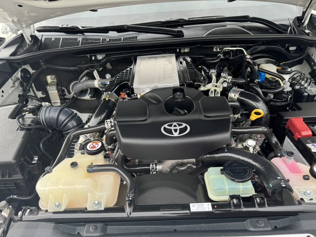 HILUX  第10張相片
