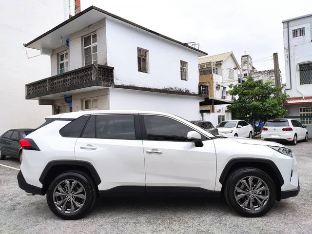 RAV4 2.0  第4張相片