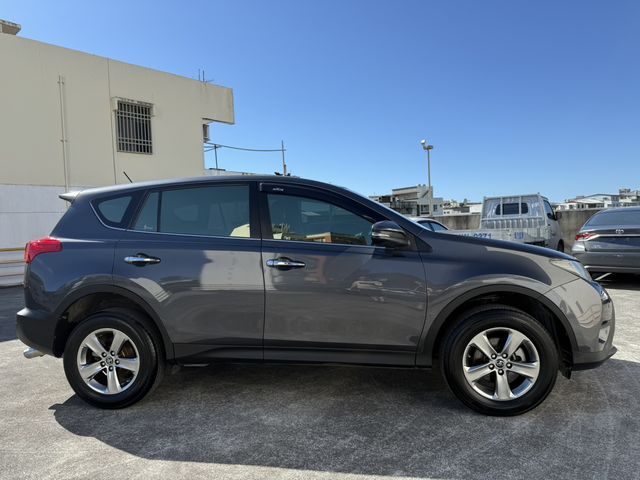 RAV4 2.0  第4張相片