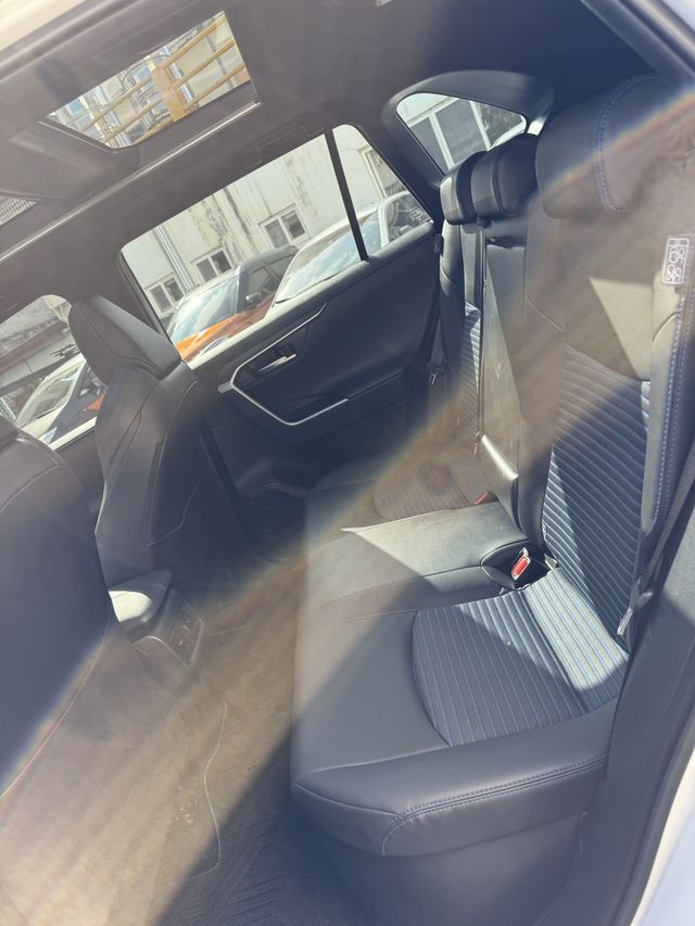 RAV4 2.5 HV  第9張相片
