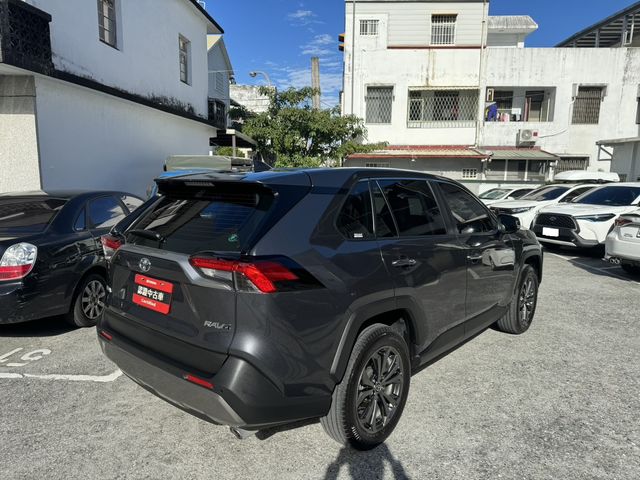 RAV4 2.0  第5張相片