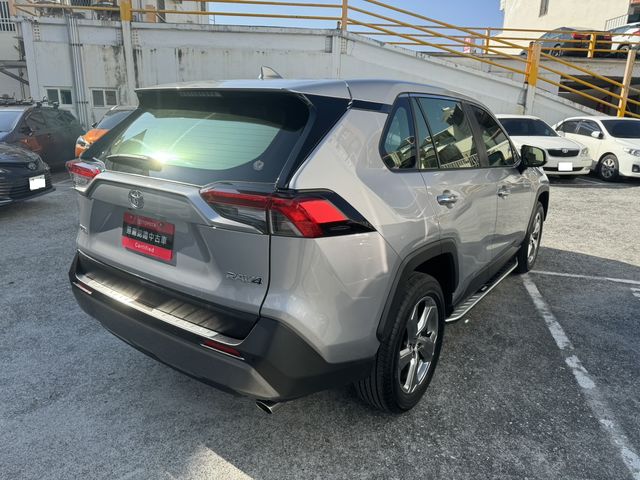 RAV4 2.0  第5張相片