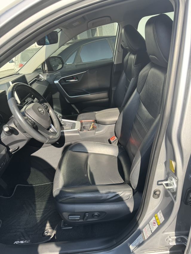 RAV4 2.0  第8張相片