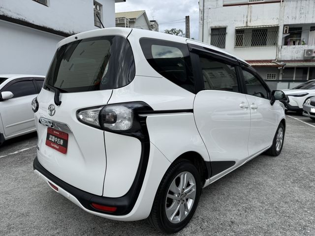 SIENTA 1.8  第5張相片