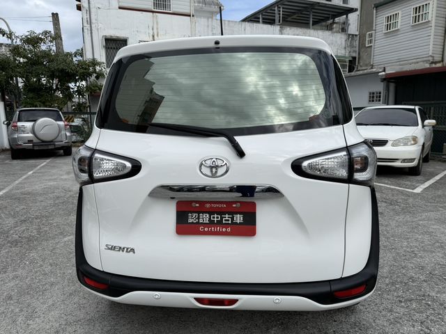 SIENTA 1.8  第6張相片