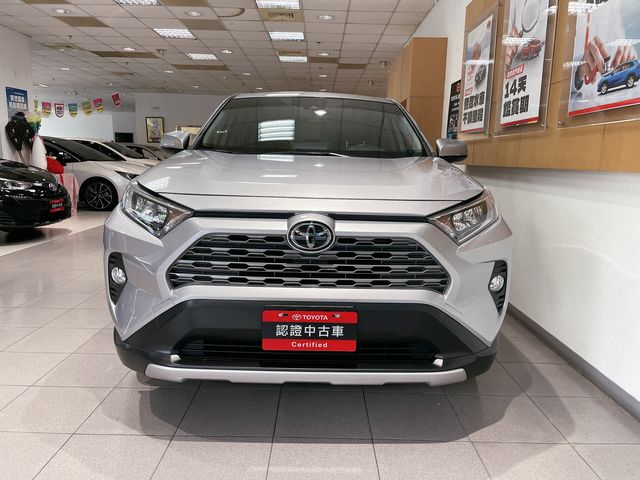 RAV4 2.0  第2張相片