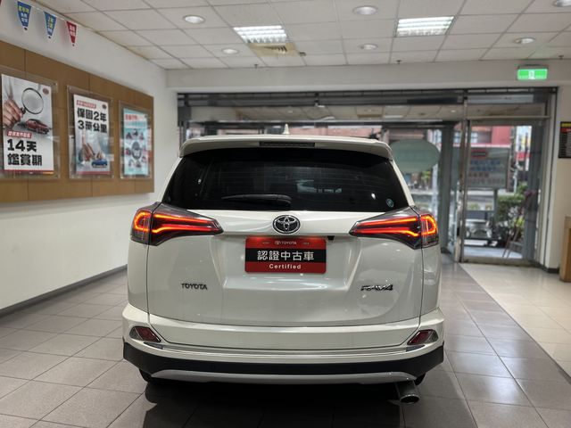 RAV4 2.0  第6張相片