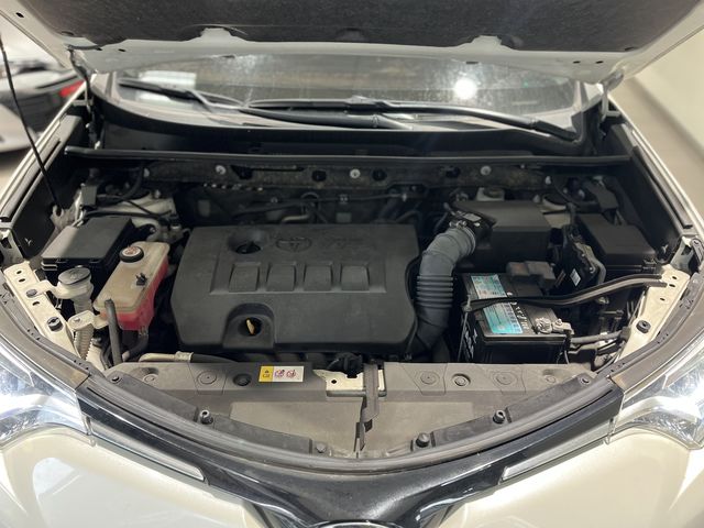 RAV4 2.0  第10張相片