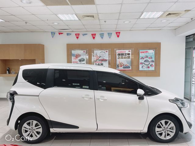 SIENTA 1.8  第4張相片