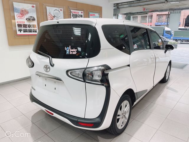 SIENTA 1.8  第5張相片