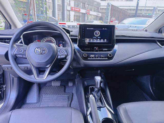 ALTIS 1.8  第7張相片