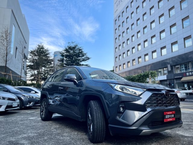 RAV4 2.0  第3張相片