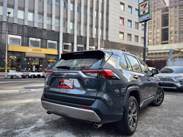 RAV4 2.0  第5張相片