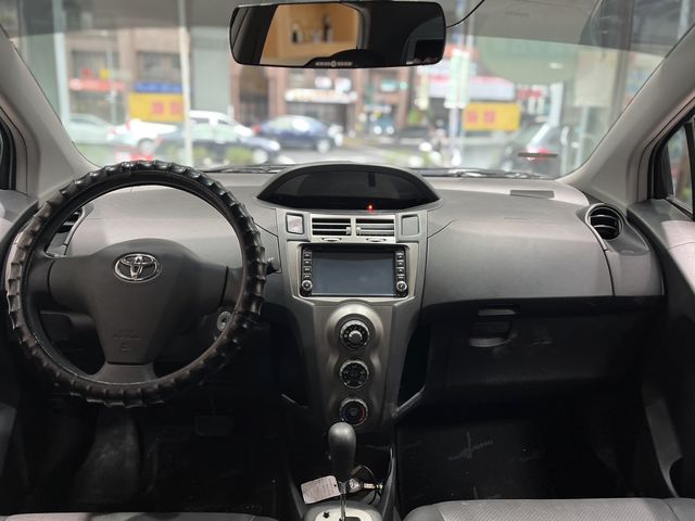 YARIS 1.5  第7張相片