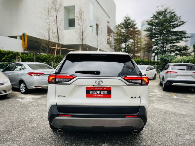 RAV4 2.0  第5張相片