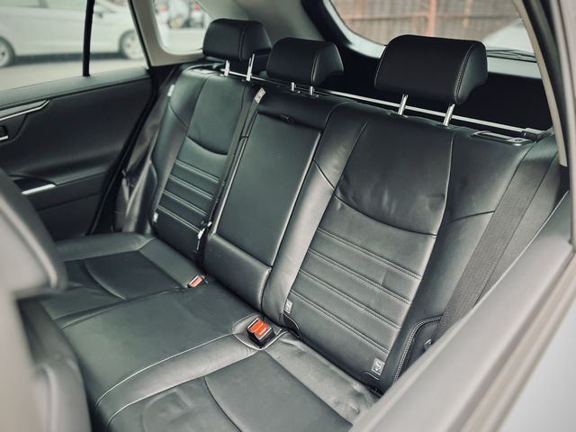 RAV4 2.0  第9張相片