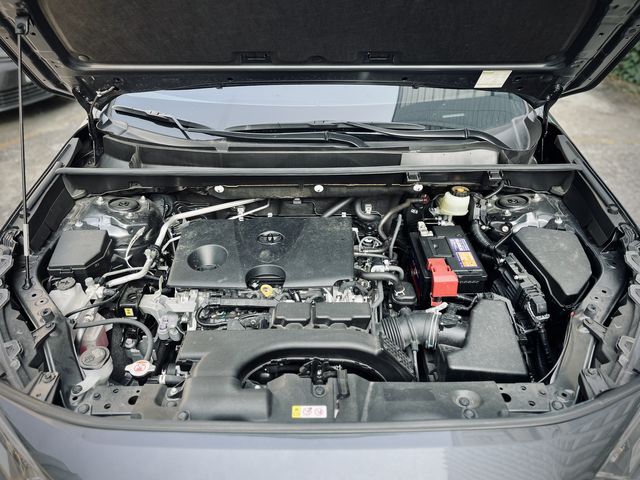 RAV4 2.0  第10張相片