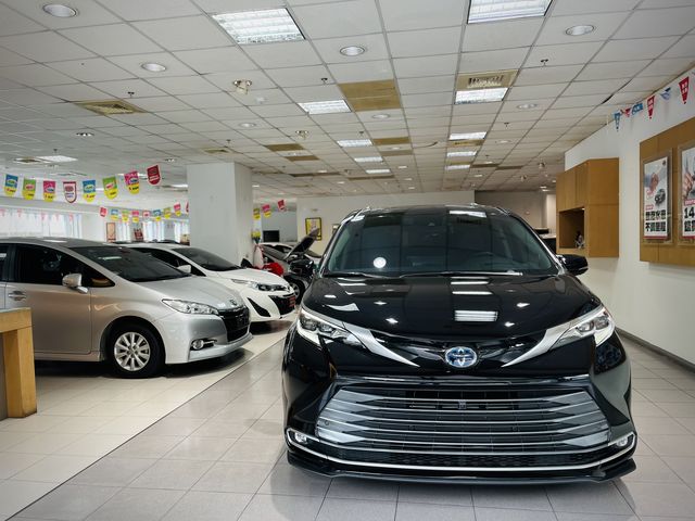SIENNA 2.5HV  第2張相片
