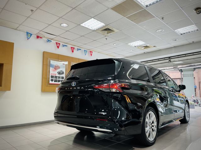 SIENNA 2.5HV  第4張相片