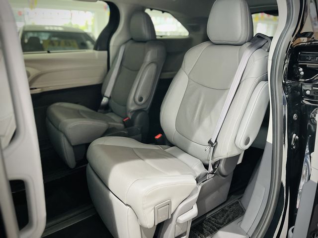 SIENNA 2.5HV  第9張相片