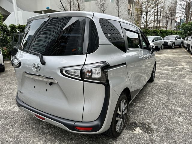 SIENTA 1.8  第5張相片
