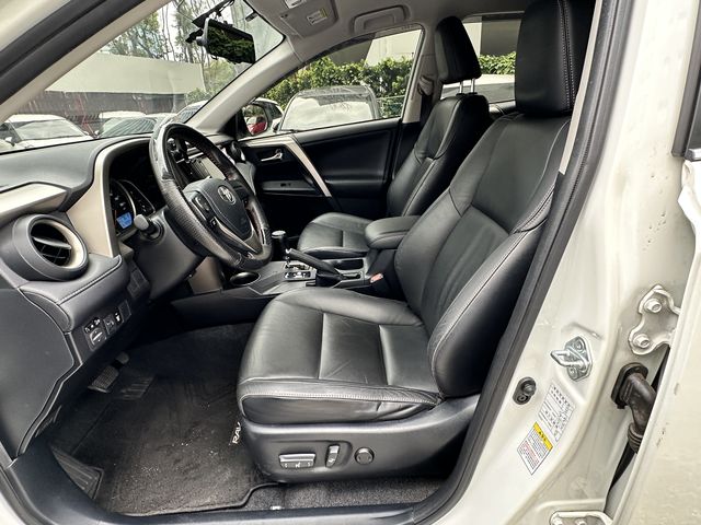 RAV4 2.0  第8張相片